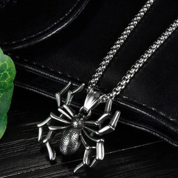 men spider necklace - Picture 3 of 6